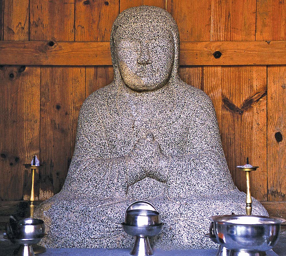 진주 용암사지 석조지장보살좌상