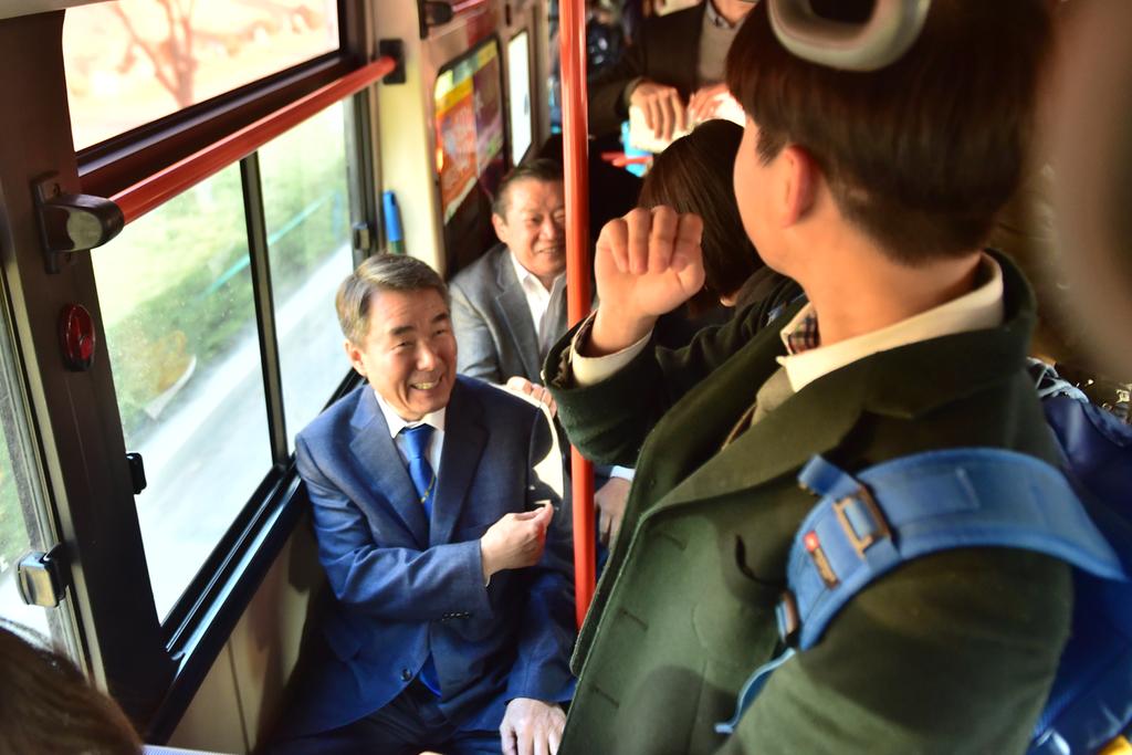 진주시, 3월 15일 시내버스 타고 출근하는 날 행사 가져
