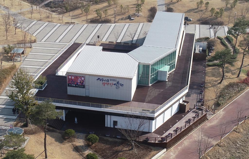 진주시립이성자미술관, 꿈다락 토요문화학교 공모사업 선정