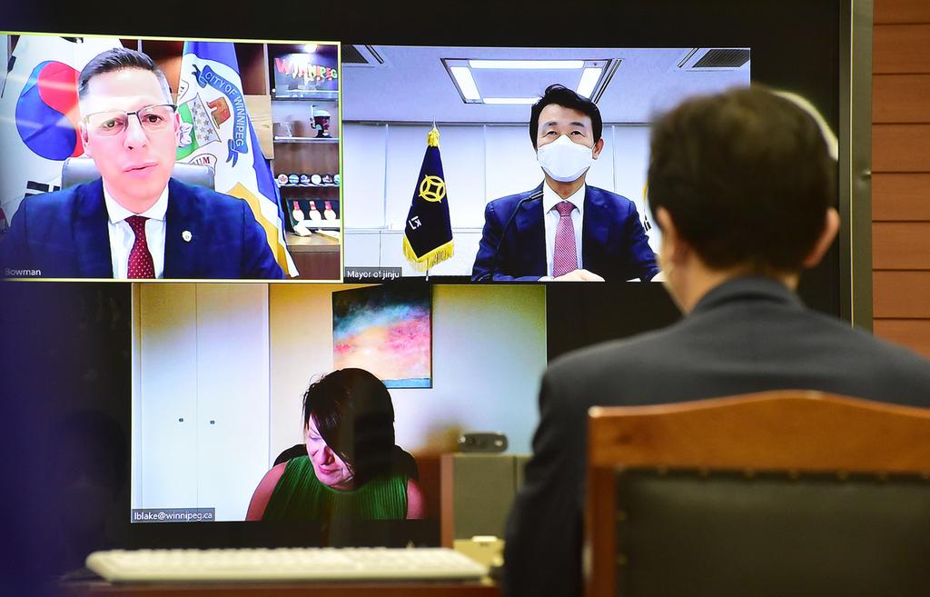 진주시-캐나다 위니펙시, 화상 면담 개최