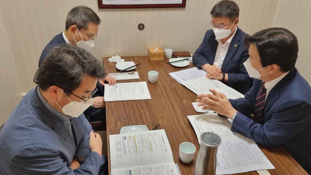 조규일 진주시장,  이종호 과학기술정보통신부 장관과 면담 