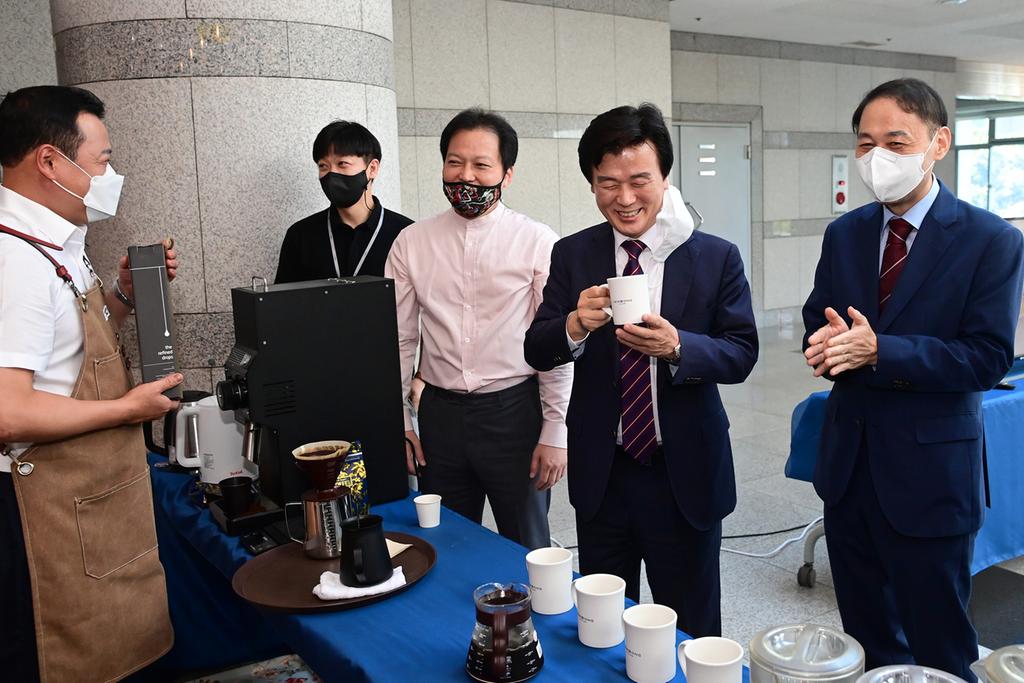 진주시-한국실크연구원-진주지역자활센터-㈜실키안 업무협약