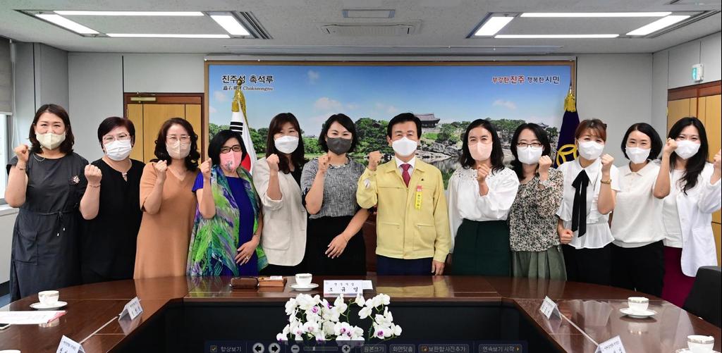 진주시, 어린이집 208개소 원아 8417명에 과일간식 지원 