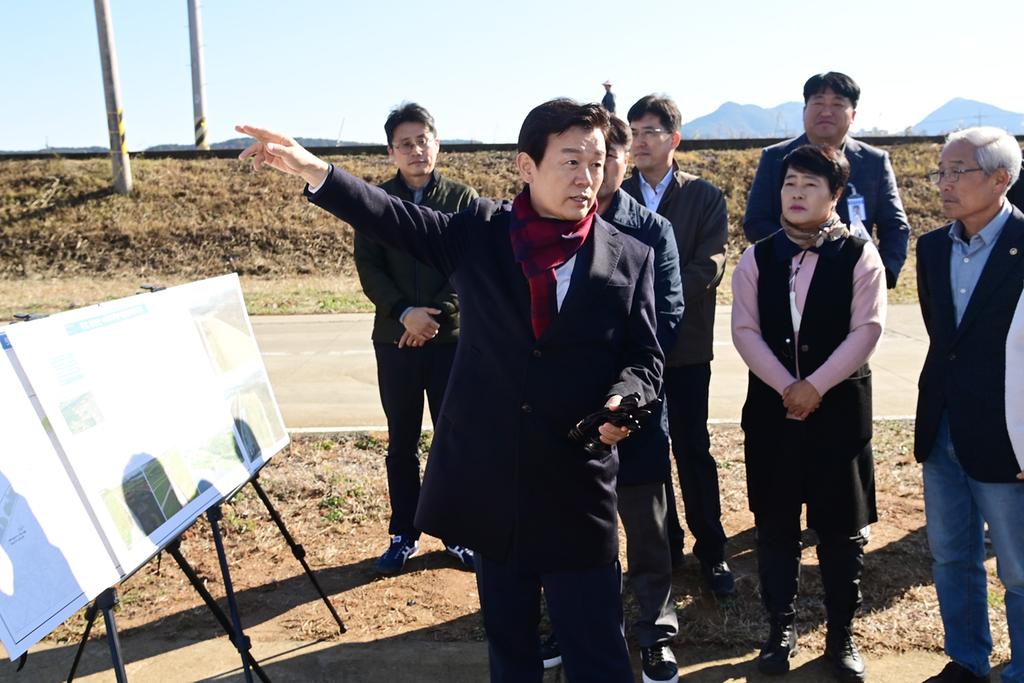 조규일 진주시장, 금산 와룡지구 ‘하모 빼빼로드’ 현장 점검