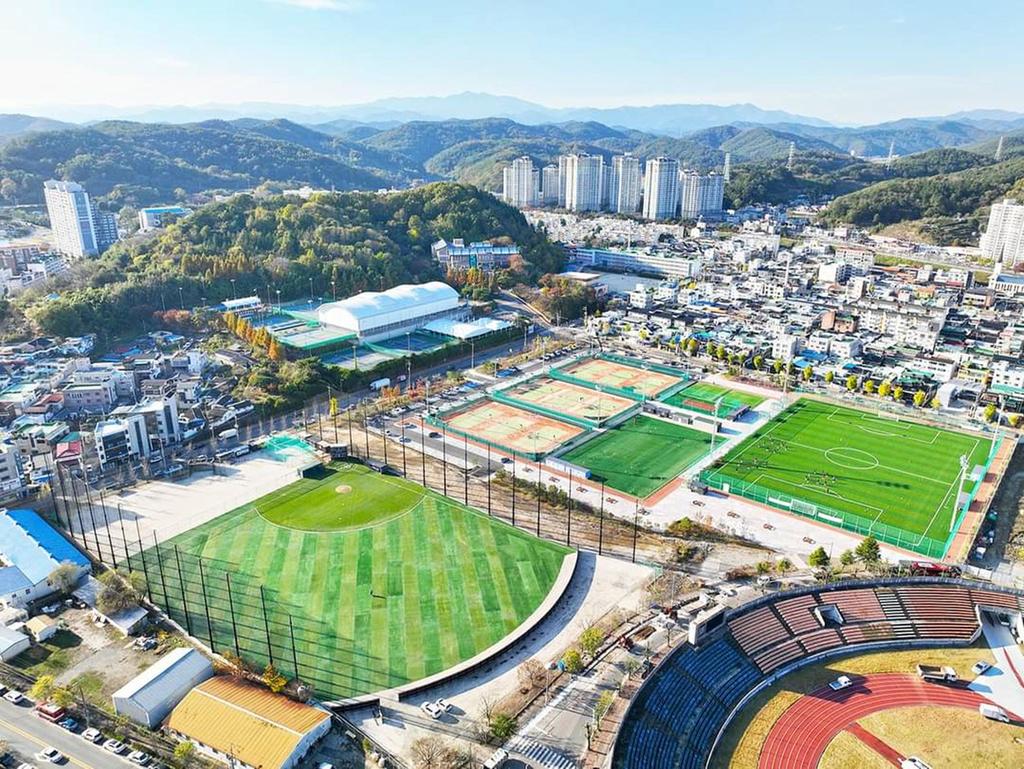 진주시, 2025년부터 두 자녀 이상 가정 공공체육시설 사용료 50% 감면