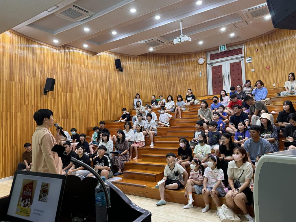진주시립도서관, ‘2025년 작가 초청 특강’ 운영