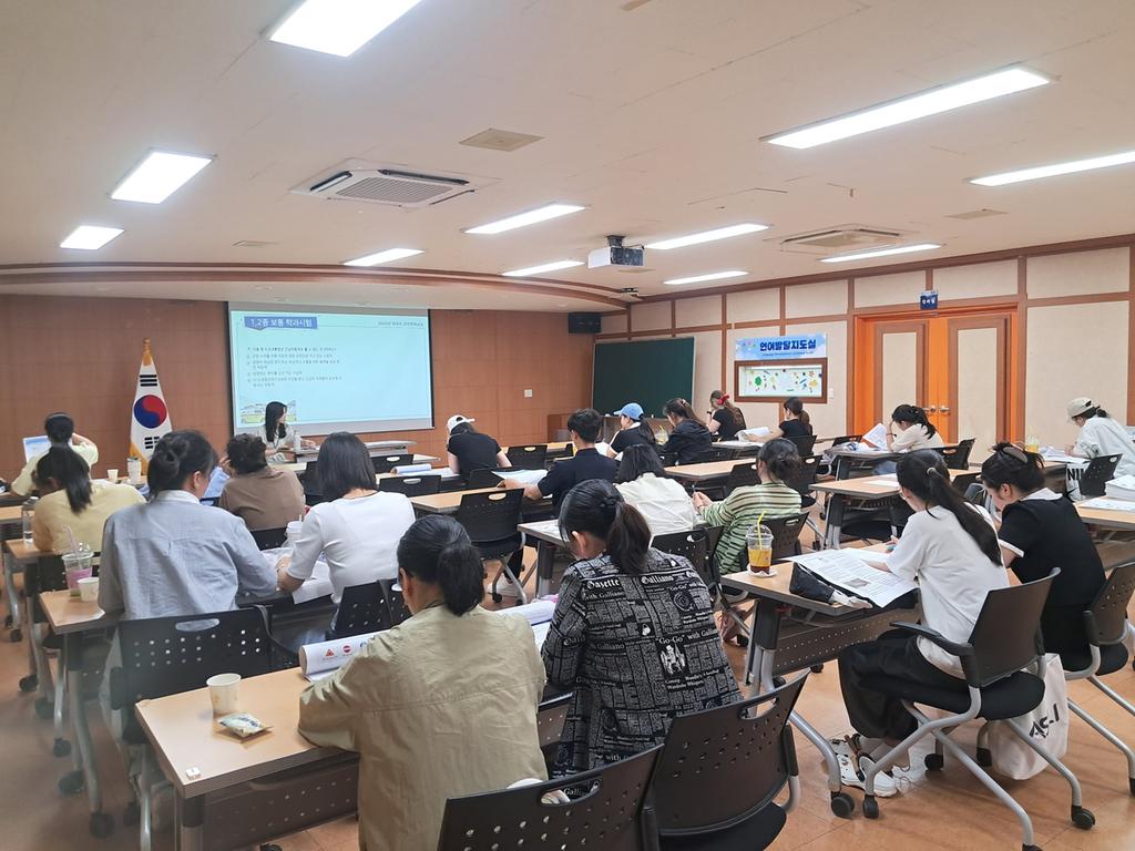 진주시가족센터, ‘25년 외국인 운전면허교실’운영