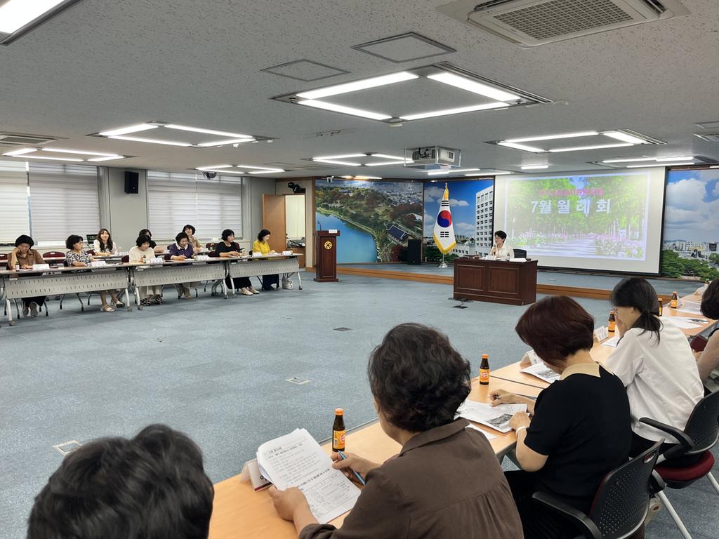 “봉사로 꽃피는 진주” 진주시여성자원봉사대, 7월 월례회 개최