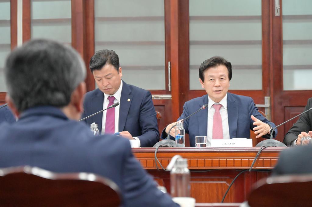 조규일 진주시장, 베트남 껀터대학교 총장 등 만나 기업 협력 논의