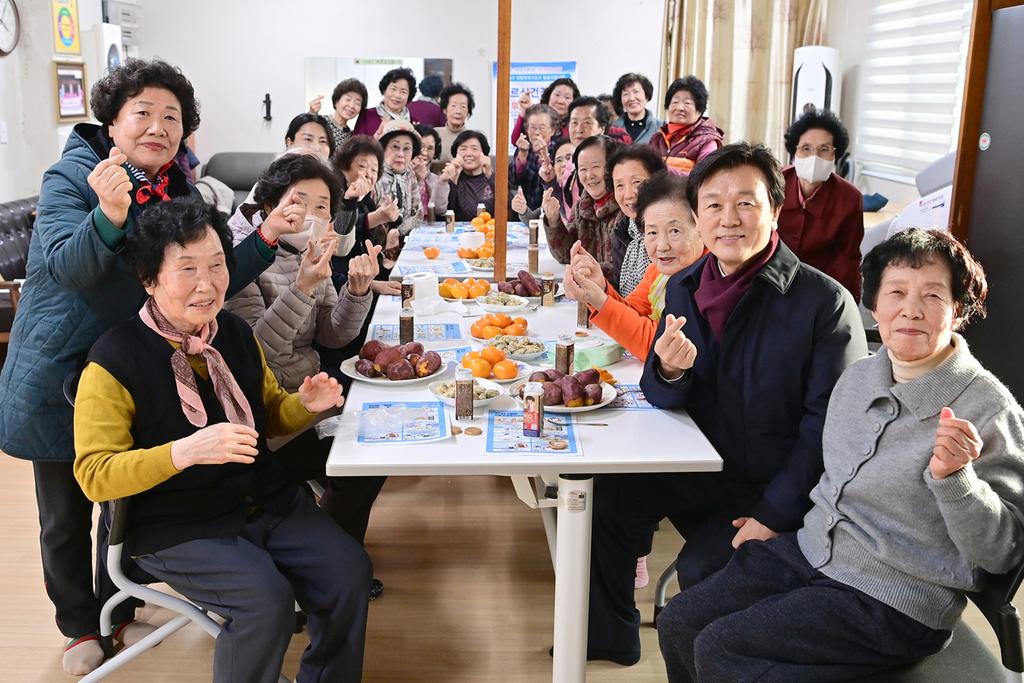 진주시, 2025년 동절기 경로당 점검 및 행복식탁 이용자 의견 청취