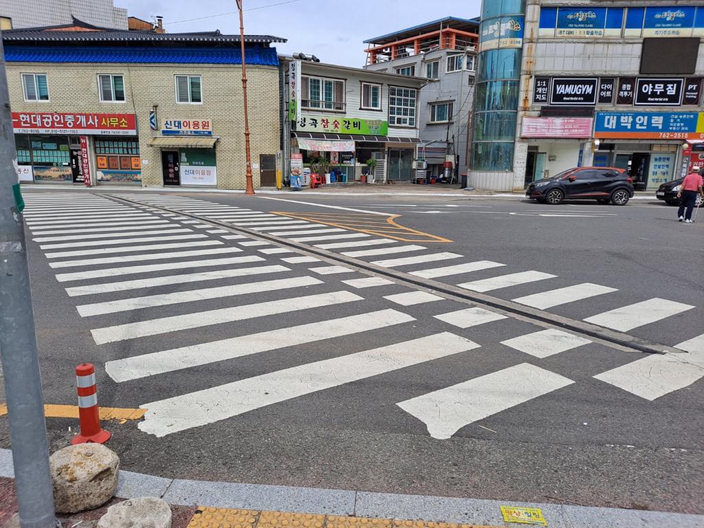 현대아파트 상가앞 노상 교회소음