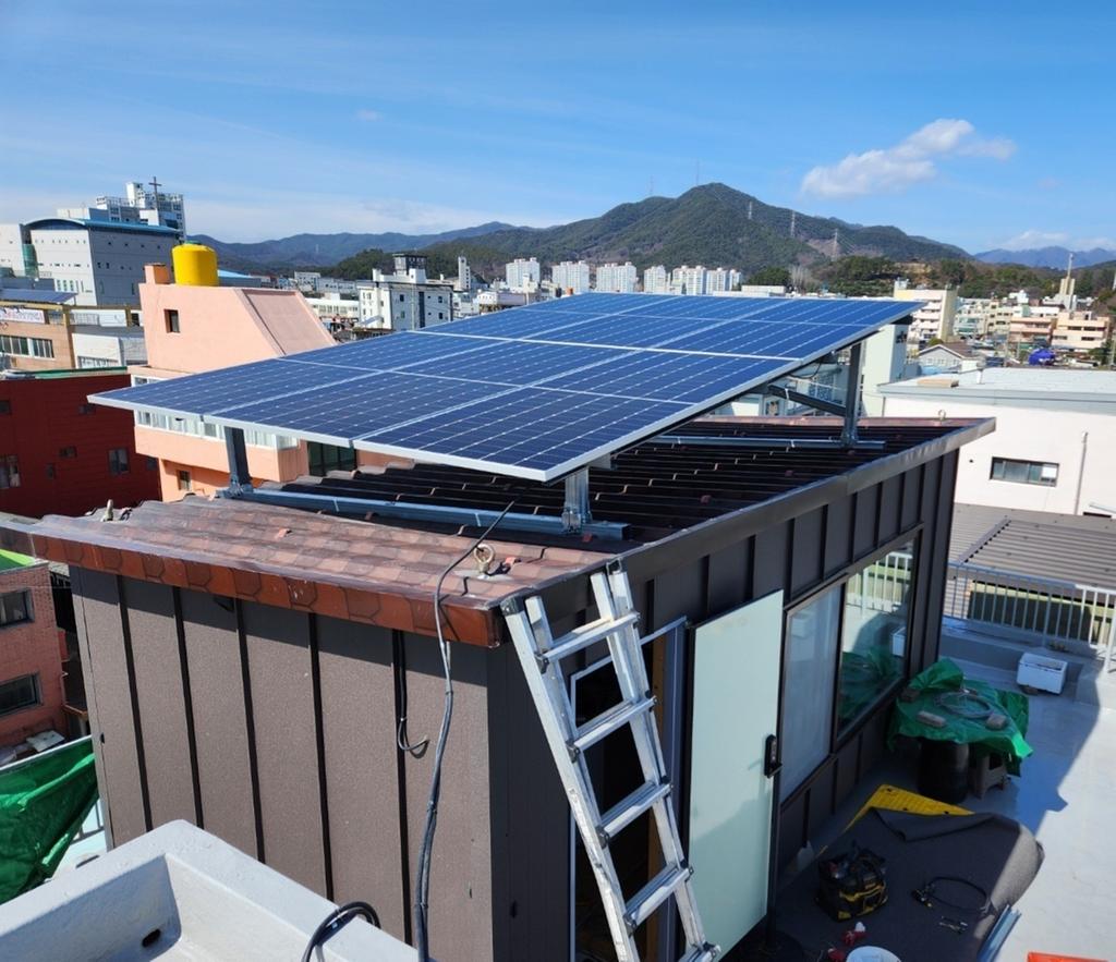 주택용태양광컨테이너위설치사진