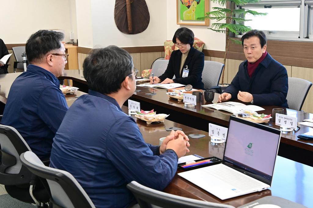조규일 진주시장 탄핵 정국에 따른 수출기업 현장 소통