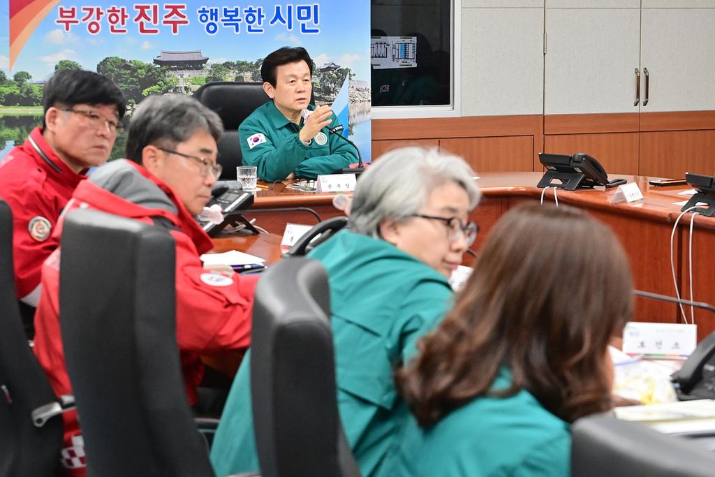 진주시 산청군 산불 피해 복구에 지원 노력
