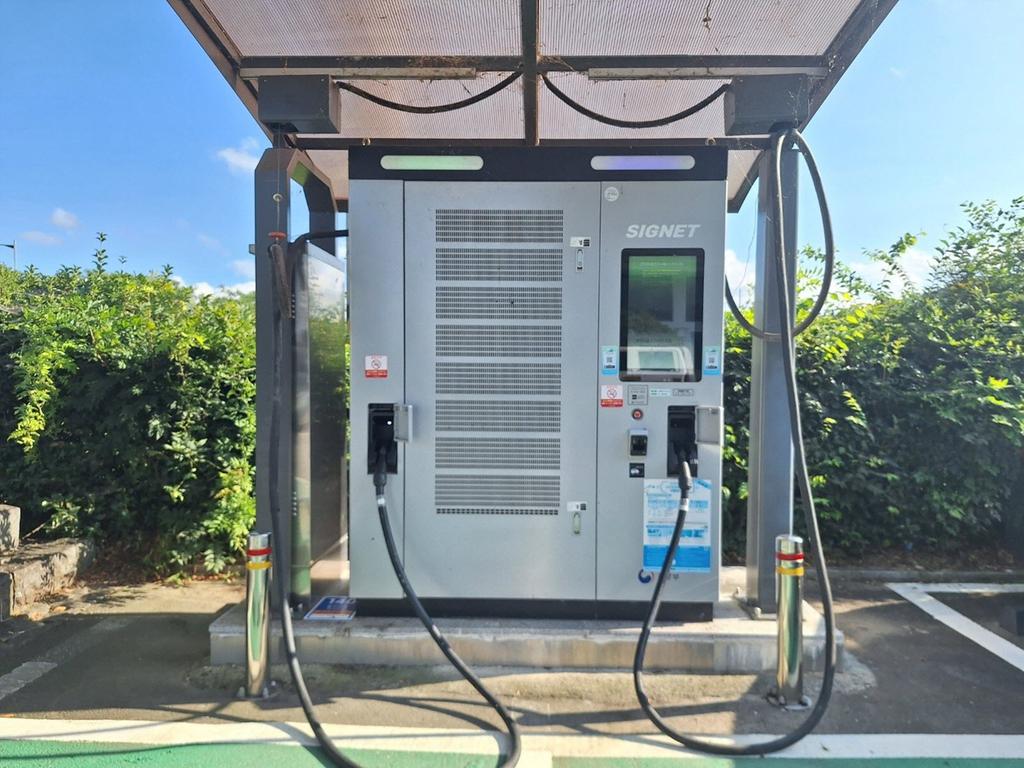 진주시 환경친화적 자동차 충전시<b class=