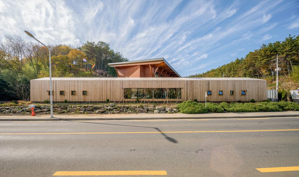 진주시 진양호 우드랜드 부속건물