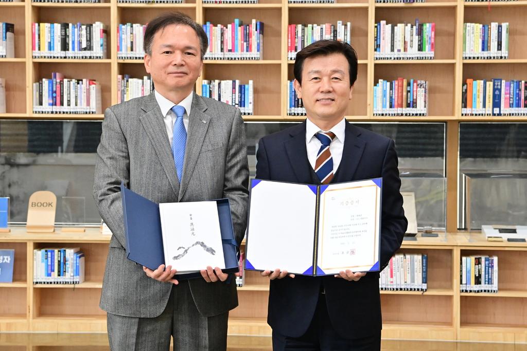 최용준 LIG 대표이사 진주 K-기업가정신센터 방문
