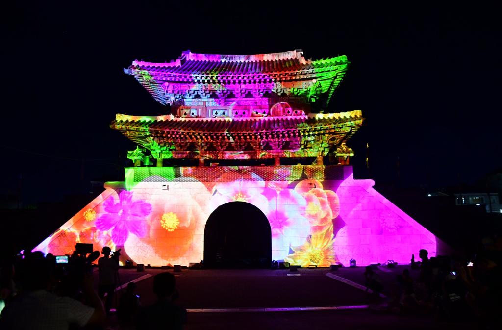 2025 국가유산 미디어아트 진주성 화려한 개막