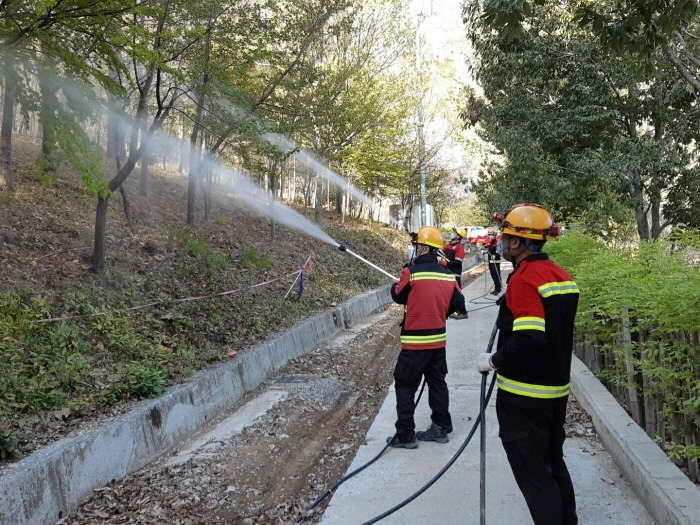 진주시, 월아산 우드랜드 산불진화 훈련 실시.jpg