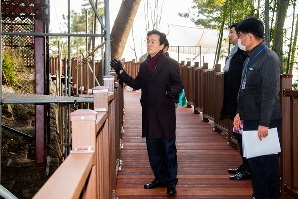 진주시 관광캐릭터 ‘하모’ 전국캐릭터대회 시상식에서 상 휩쓸다-하모 수상장면(3).jpg