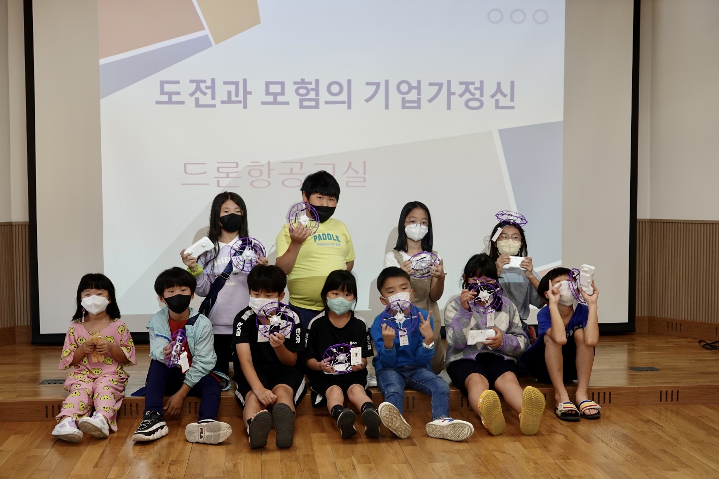 진주기업가정신센터에서 기업가들의 도전·모험정신 배운다!-드론항공교실(2).jpg