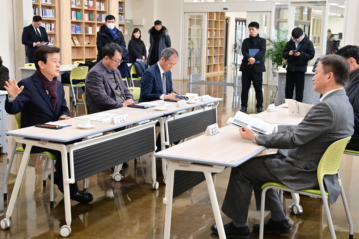 _최용준 LIG 대표이사 진주 K-기업가정신센터 방문 (2).jpg